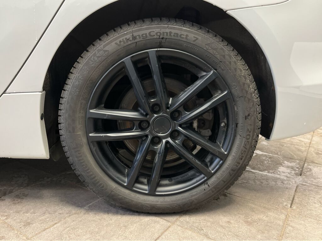 BMW 225 2016 Valkoinen