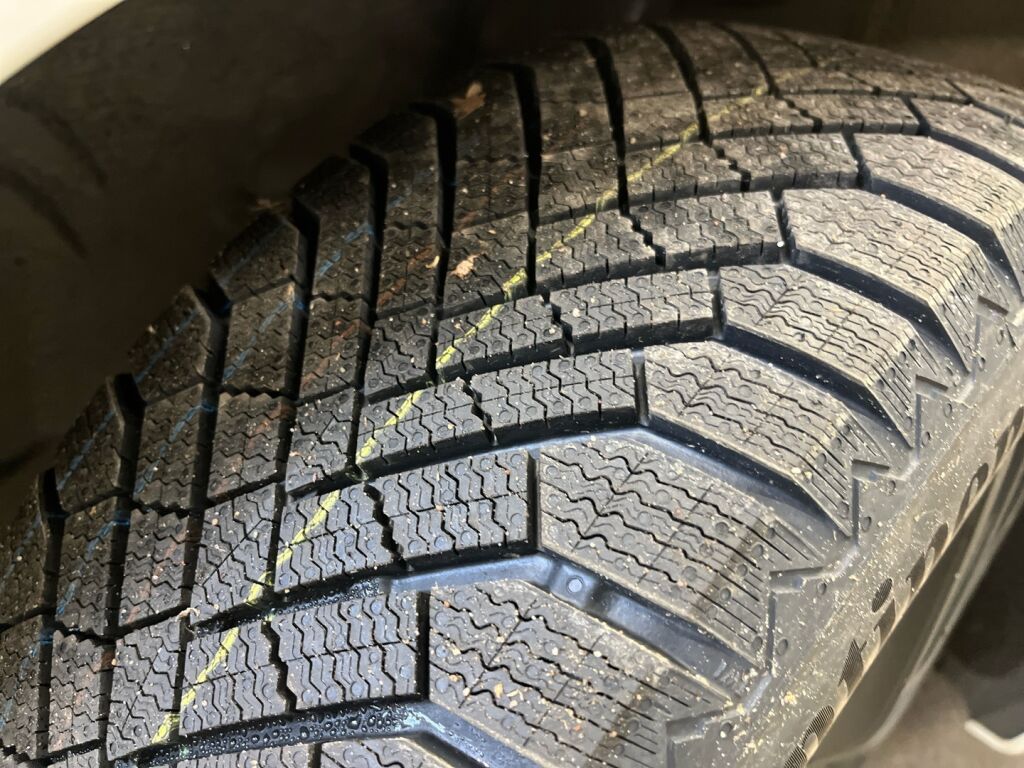 BMW 225 2016 Valkoinen