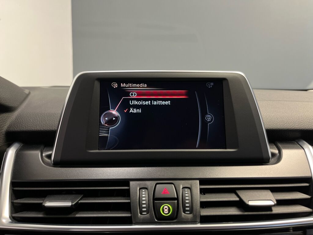 BMW 225 2016 Valkoinen