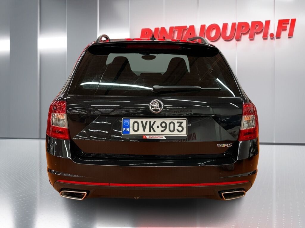 Skoda Octavia 2016 Musta