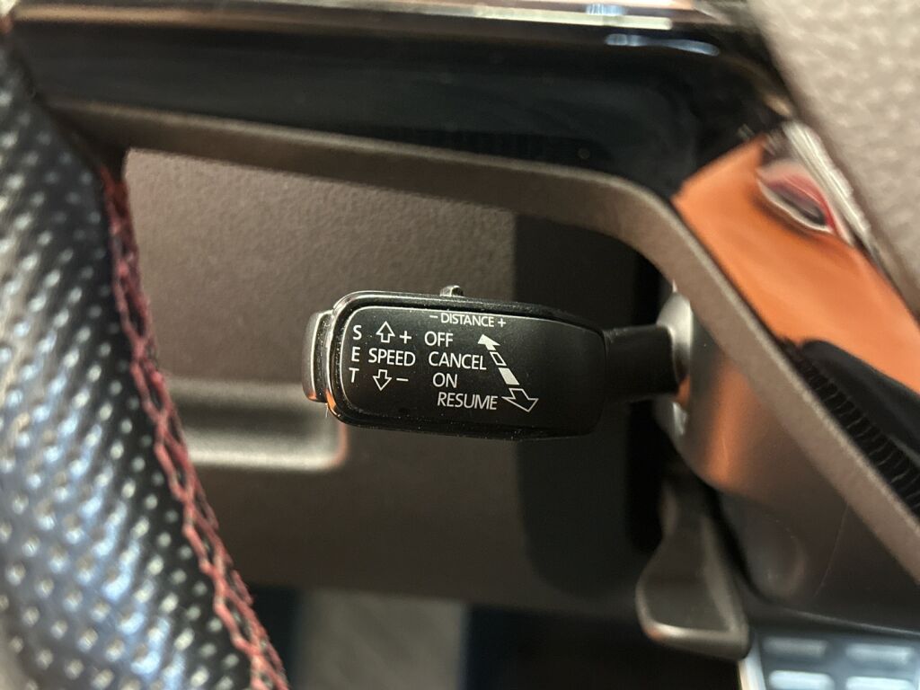 Skoda Octavia 2016 Musta