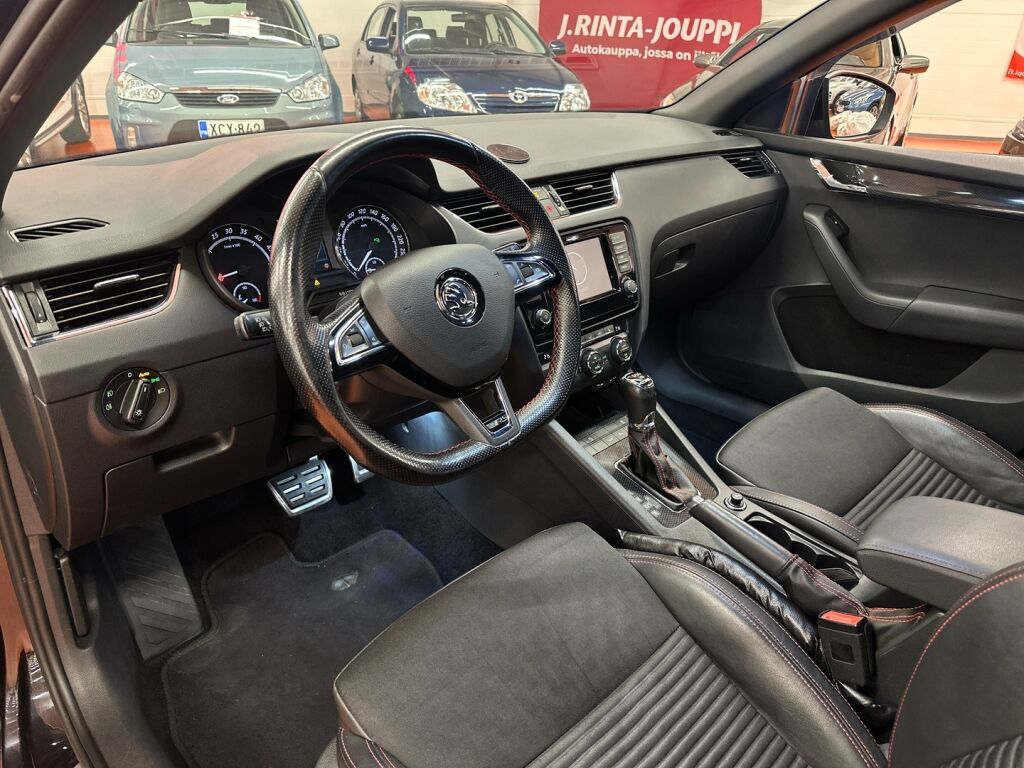 Skoda Octavia 2016 Musta