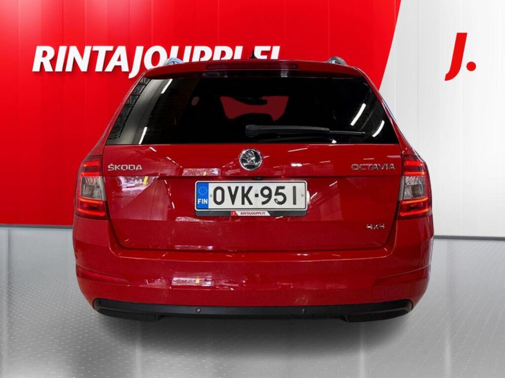 Skoda Octavia 2016 Punainen