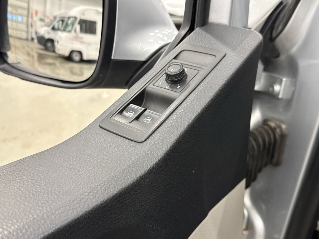 Volkswagen Transporter 2016 Hopea