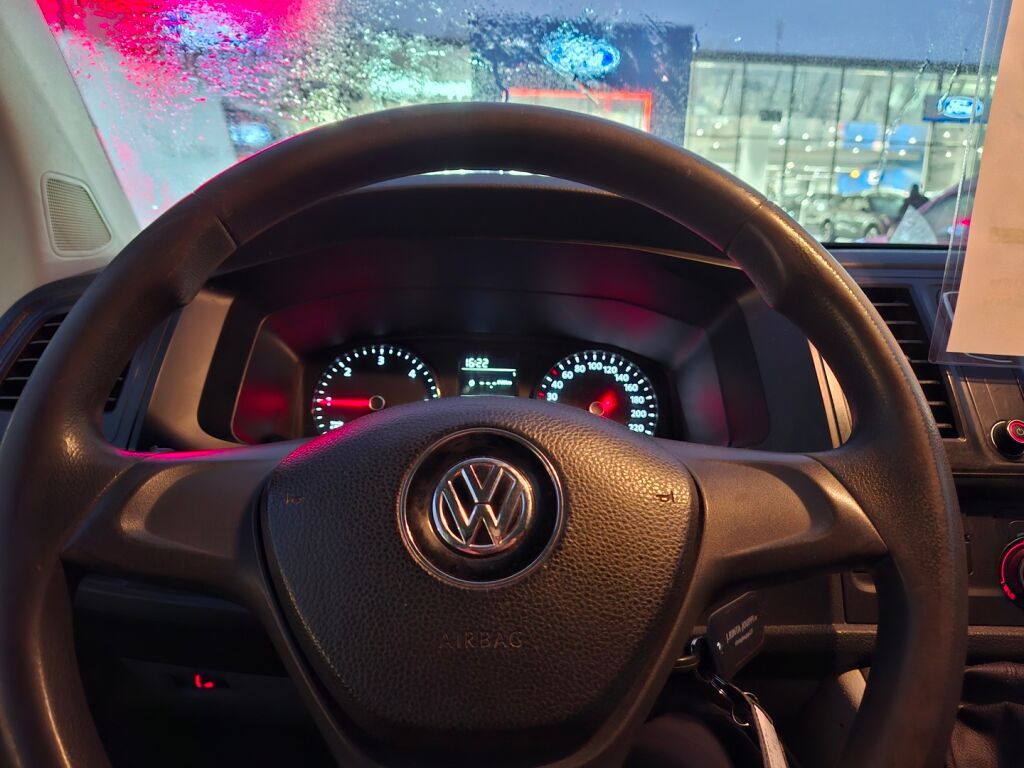 Volkswagen Transporter 2016 Hopea