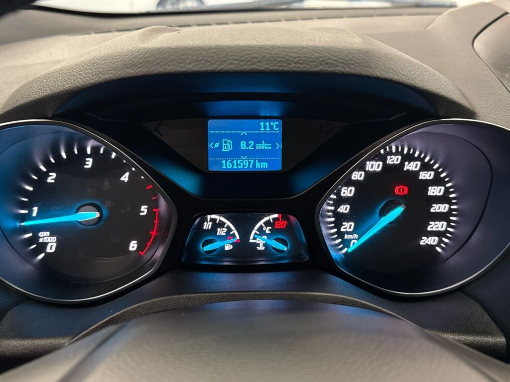 Ford Kuga 2016 Harmaa