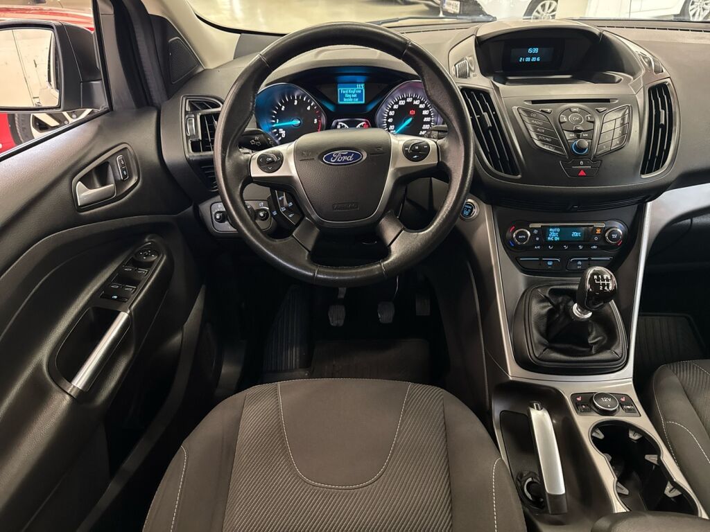 Ford Kuga 2016 Harmaa