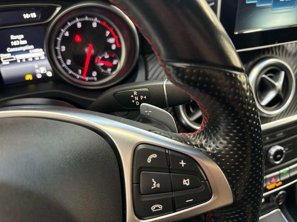 Mercedes-Benz A 2016 Musta