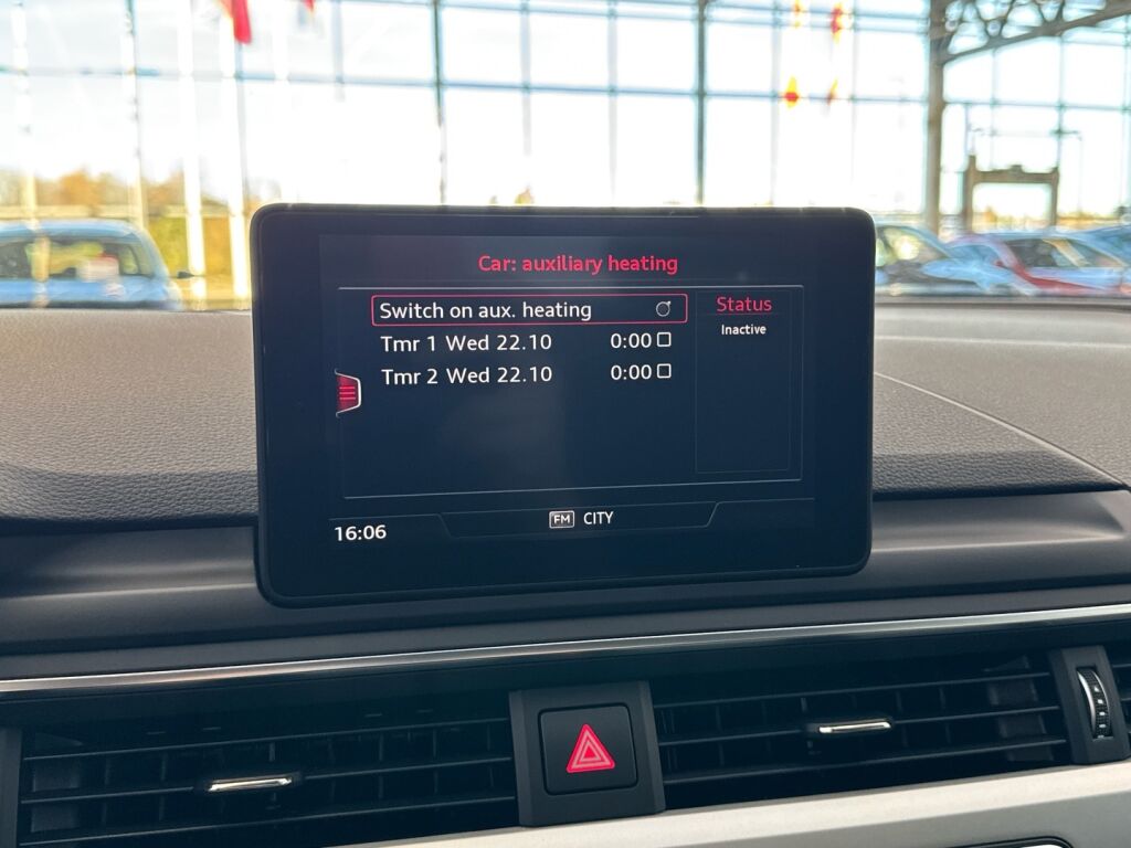 Audi A4 2016 Punainen