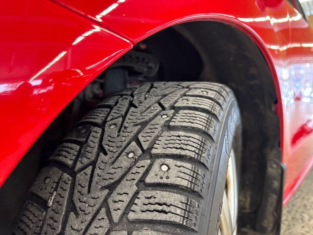 Volkswagen Polo 2016 Punainen