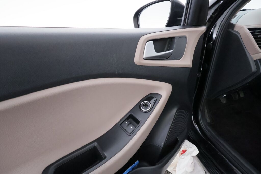 Hyundai i20 5d 2016 Musta