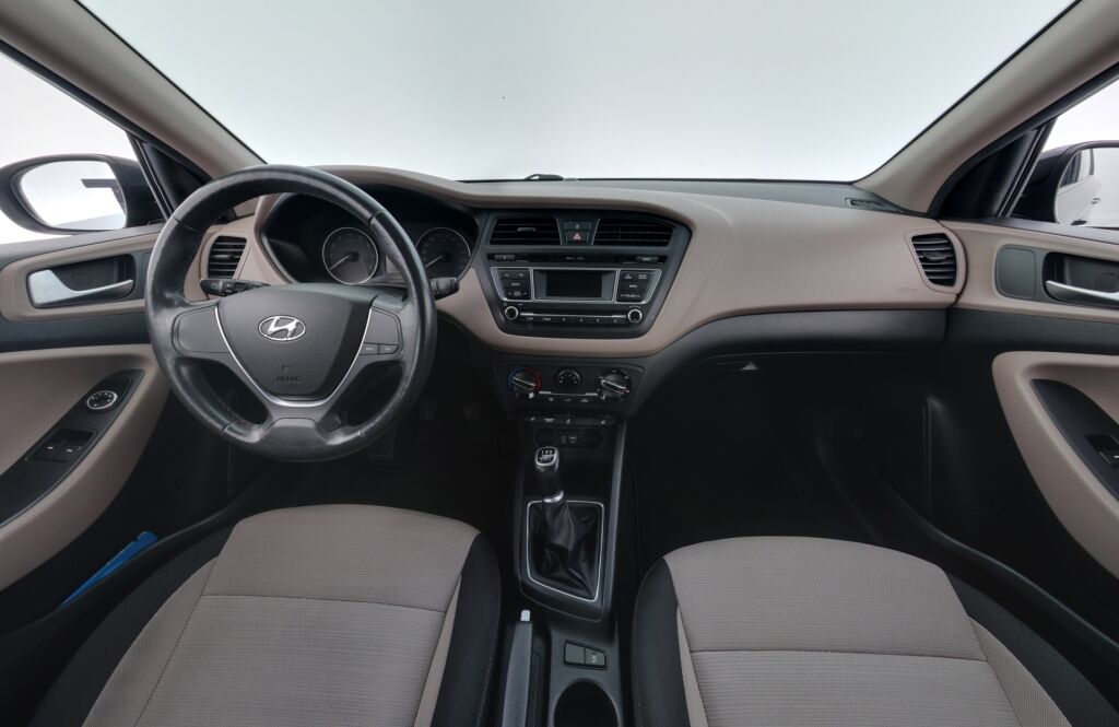 Hyundai i20 5d 2016 Musta