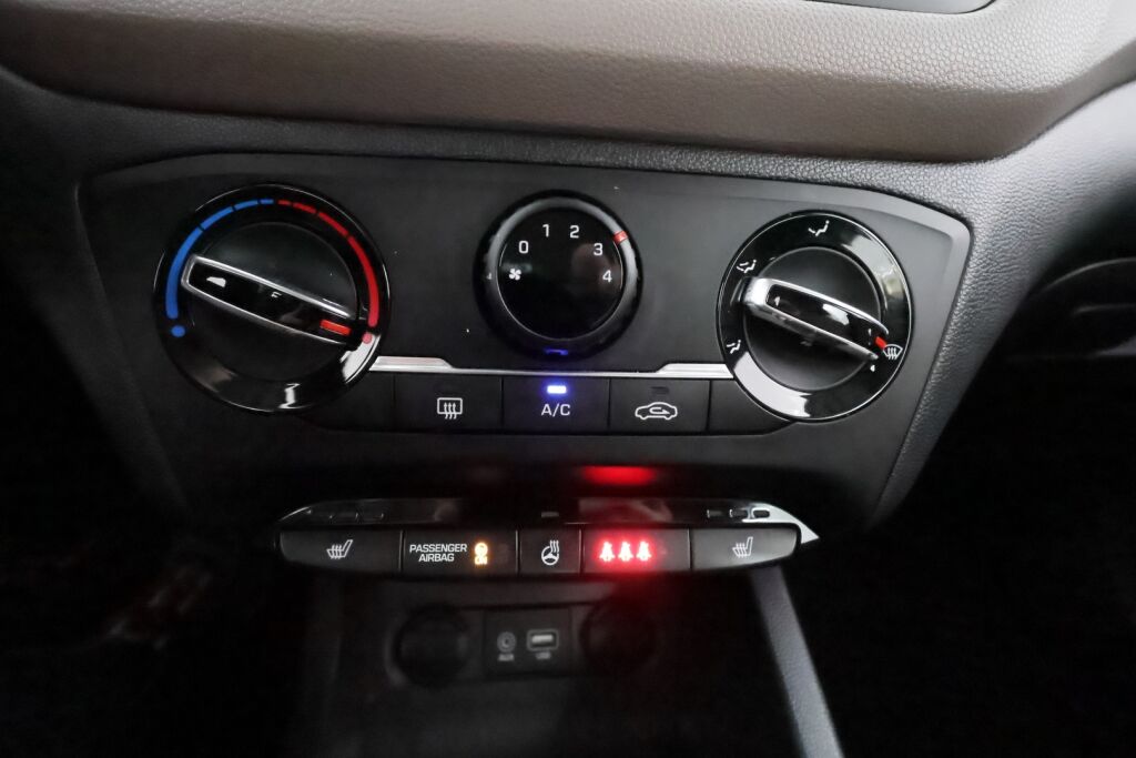 Hyundai i20 5d 2016 Musta