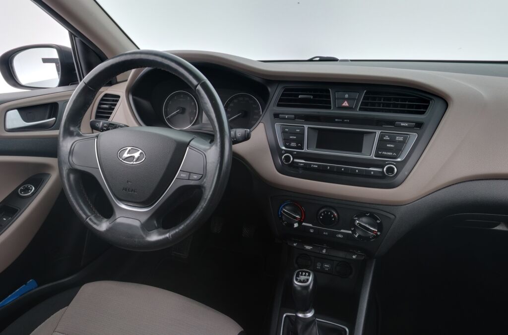 Hyundai i20 5d 2016 Musta