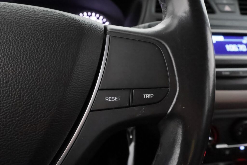 Hyundai i20 5d 2016 Musta