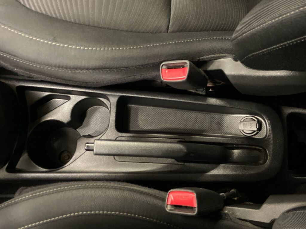 Hyundai i10 2019 Valkoinen