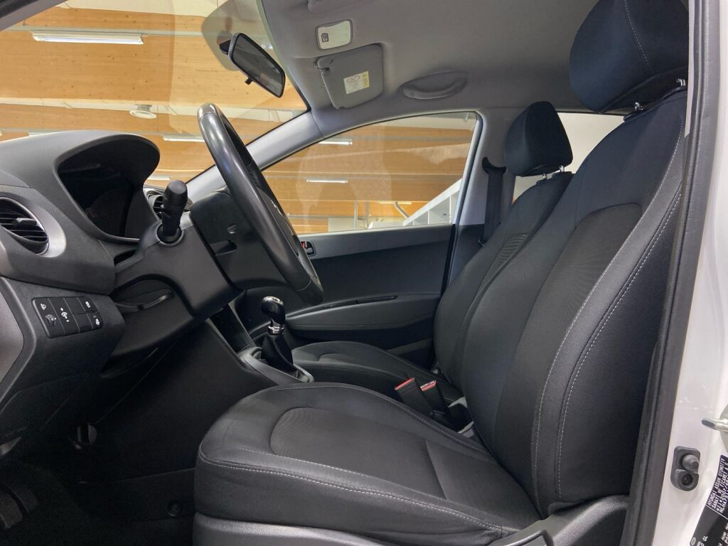 Hyundai i10 2019 Valkoinen