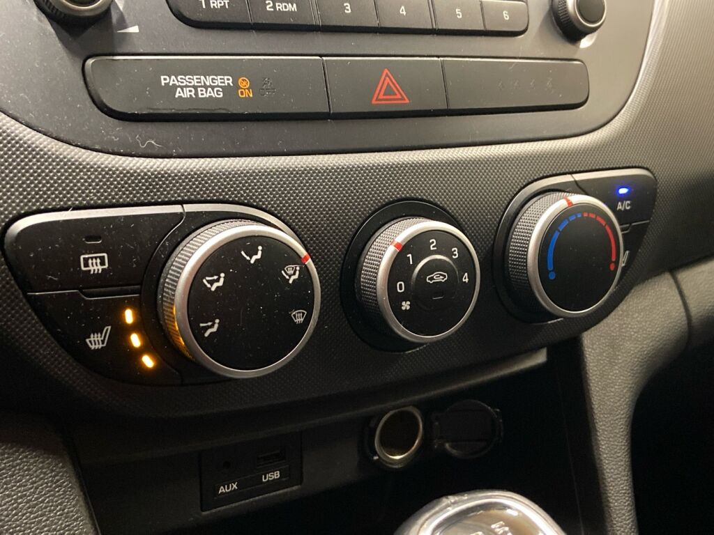 Hyundai i10 2019 Valkoinen