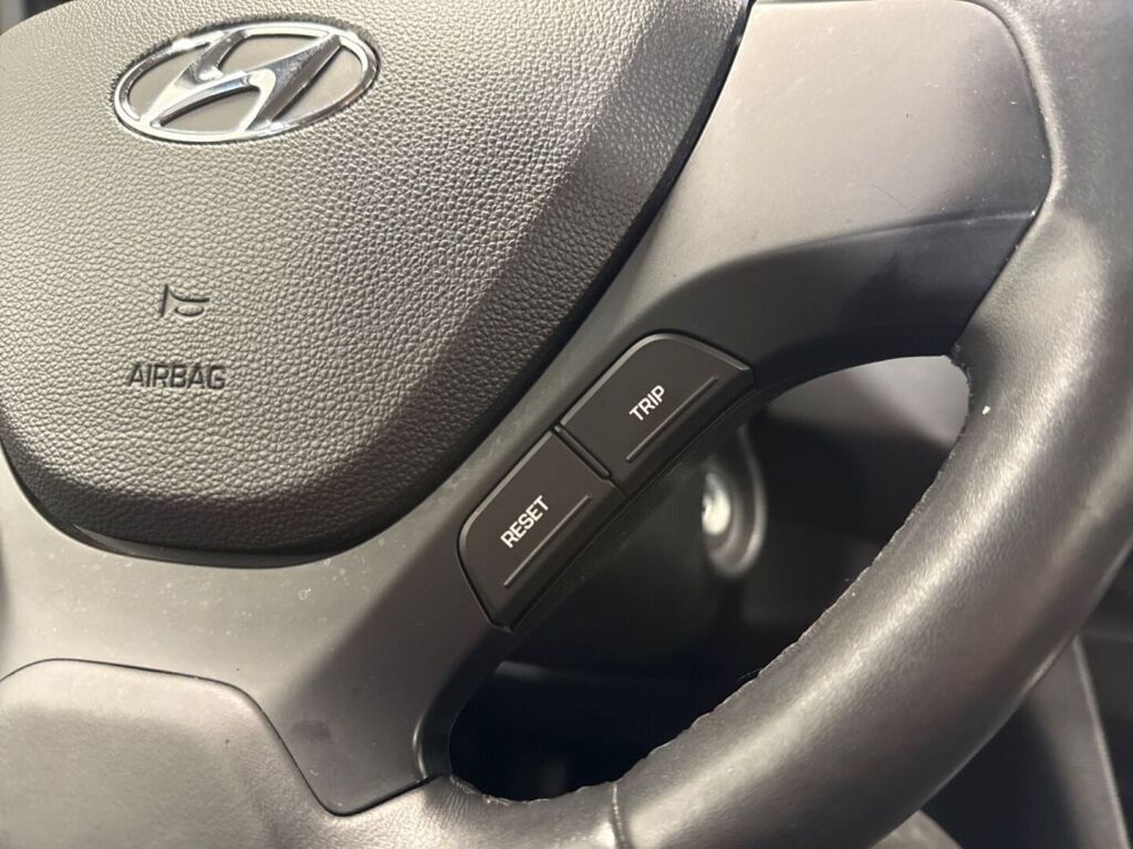 Hyundai i10 2019 Valkoinen