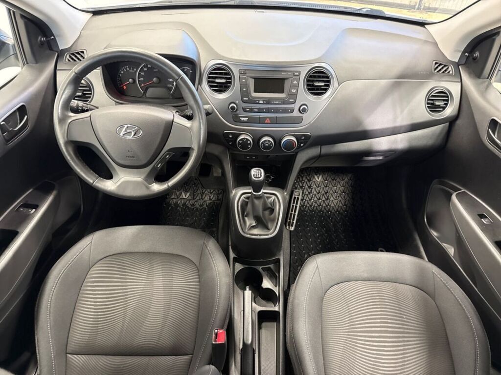 Hyundai i10 2019 Valkoinen