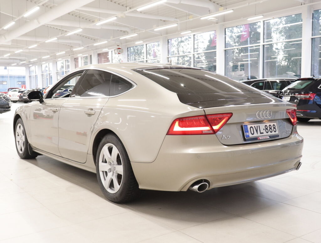 Audi A7 2011 Ruskea (beige)