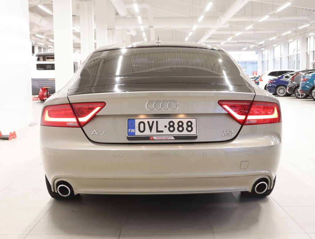 Audi A7 2011 Ruskea (beige)