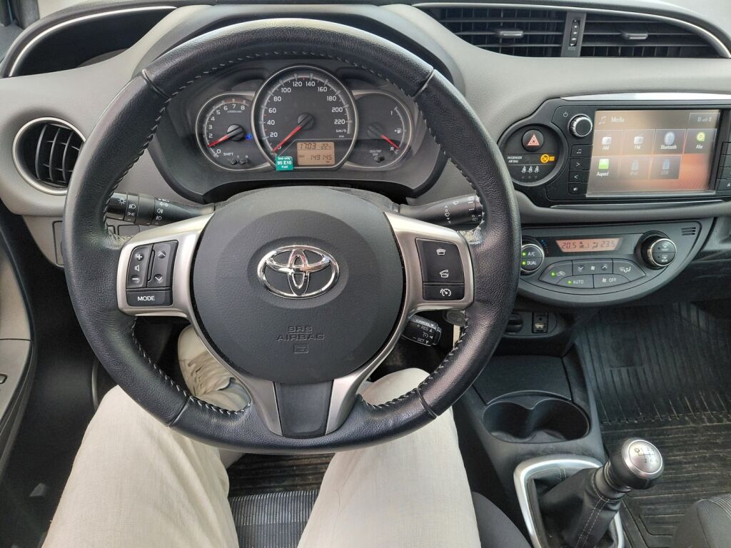 Toyota Yaris 2017 Sininen