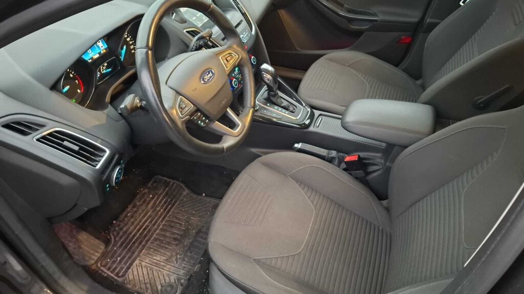 Ford Focus 2017 Harmaa