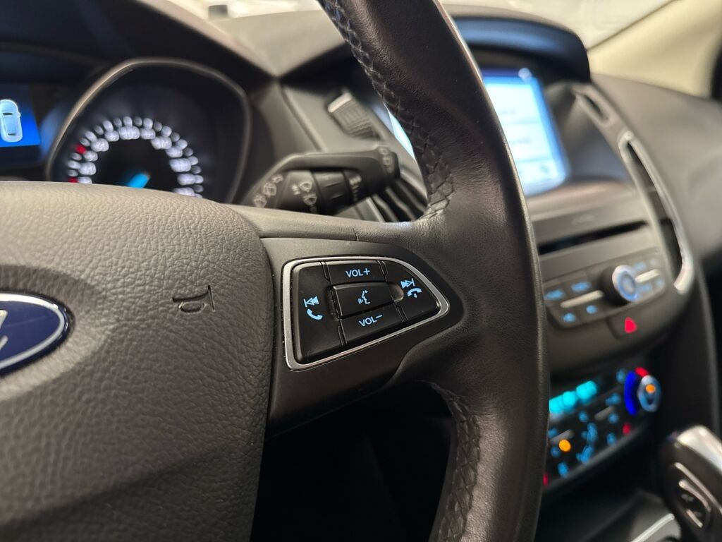 Ford Focus 2017 Harmaa