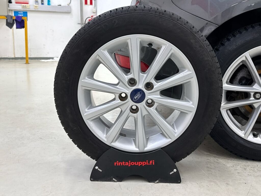 Ford Focus 2017 Harmaa