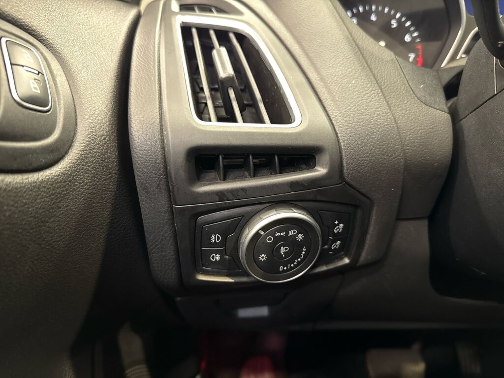 Ford Focus 2017 Harmaa