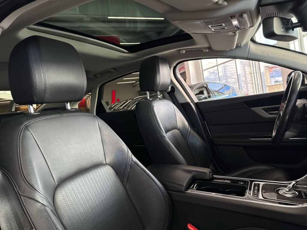 Jaguar XF 2016 Valkoinen