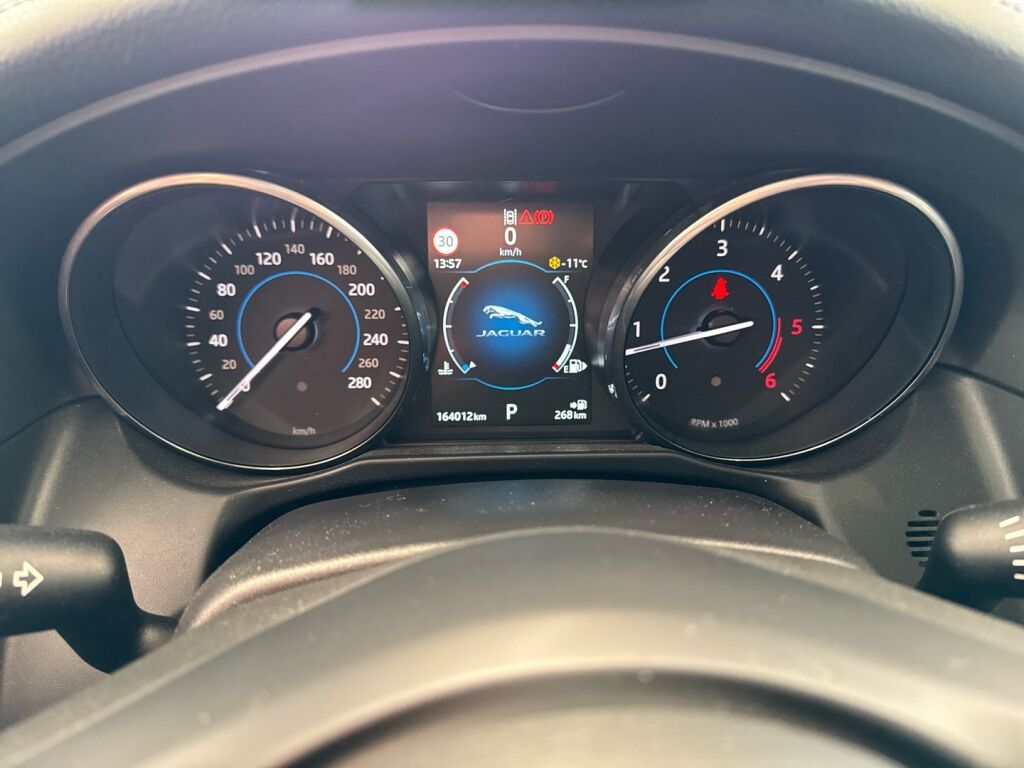 Jaguar XF 2016 Valkoinen