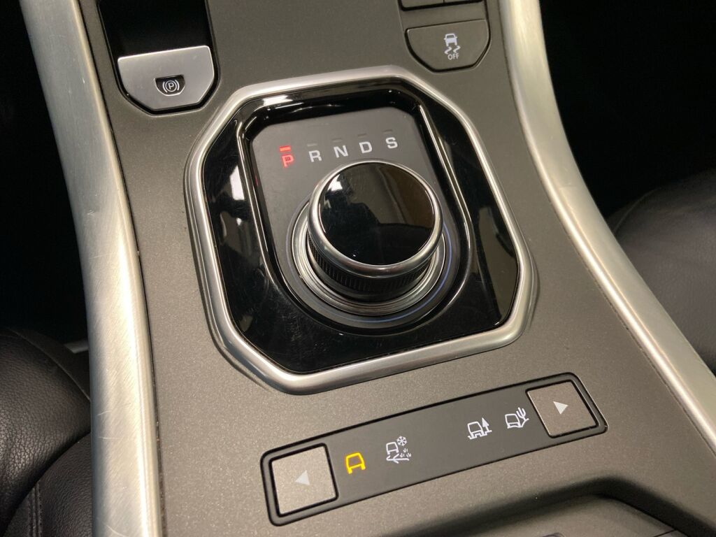 Land Rover Range Rover Evoque 2017 Ruskea (beige)