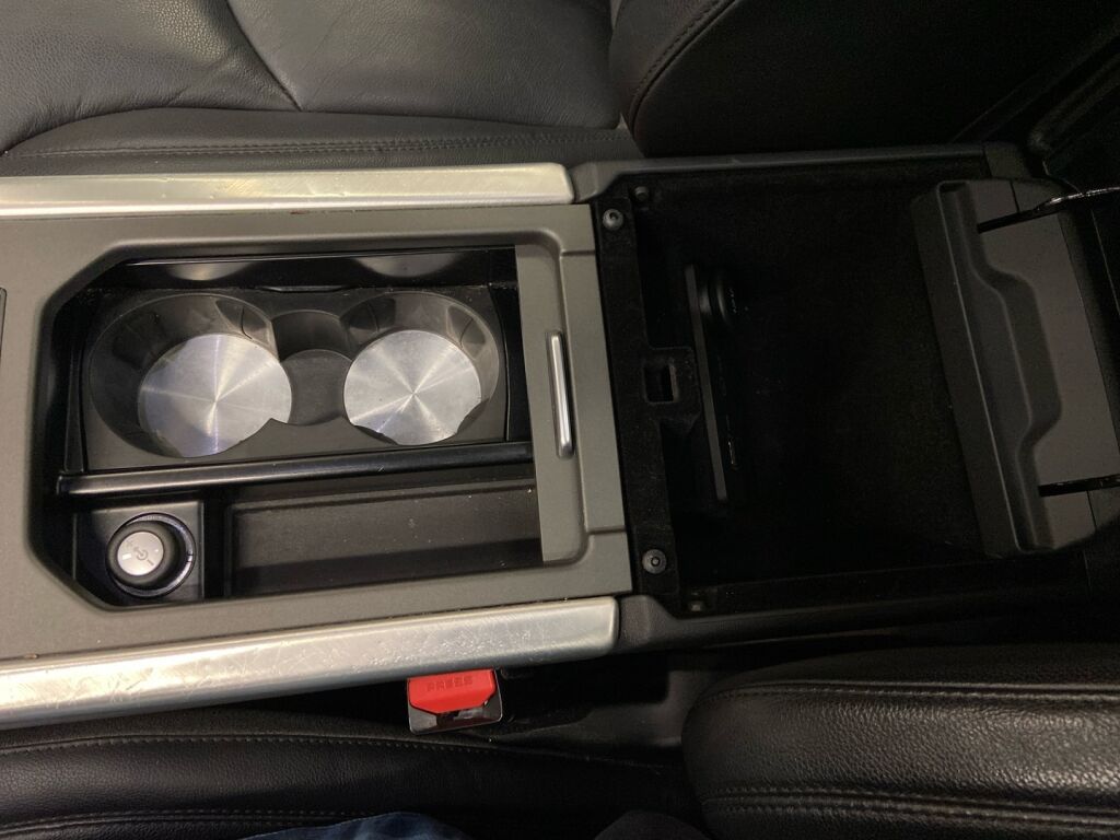 Land Rover Range Rover Evoque 2017 Ruskea (beige)