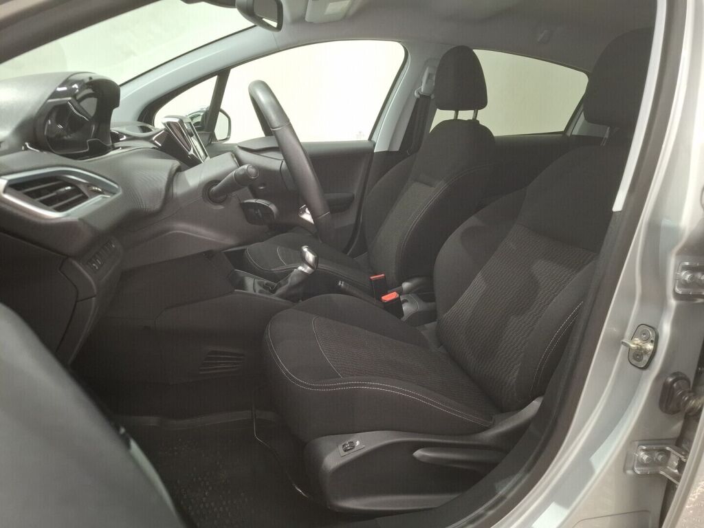 Peugeot 208 2017 Harmaa
