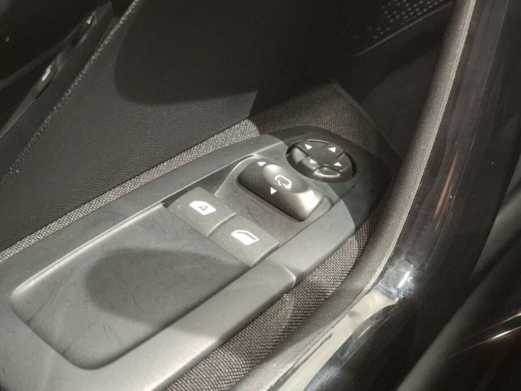 Peugeot 208 2017 Harmaa