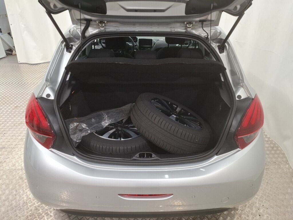 Peugeot 208 2017 Harmaa