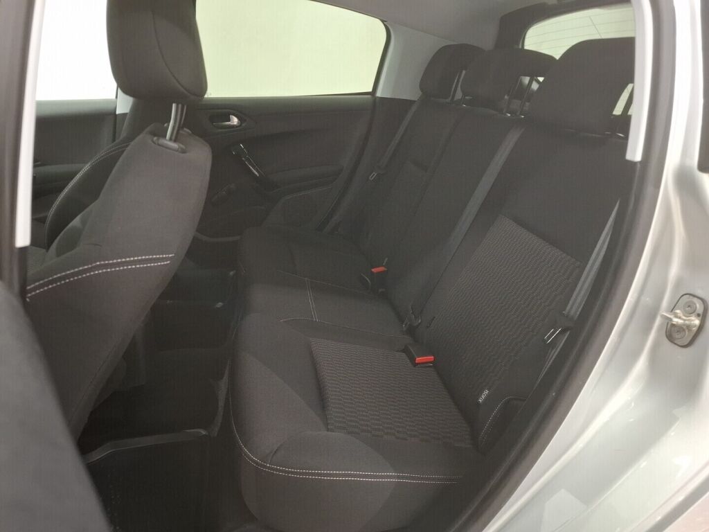 Peugeot 208 2017 Harmaa