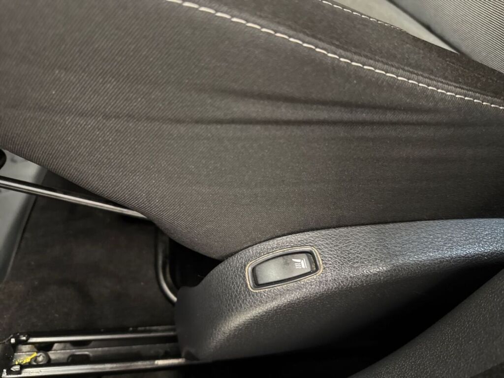 Dacia Duster 2017 Harmaa