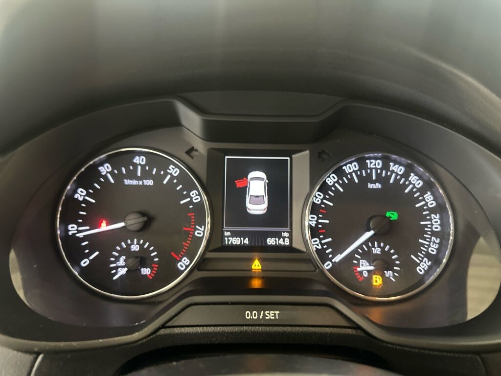 Skoda Octavia 2017 Harmaa