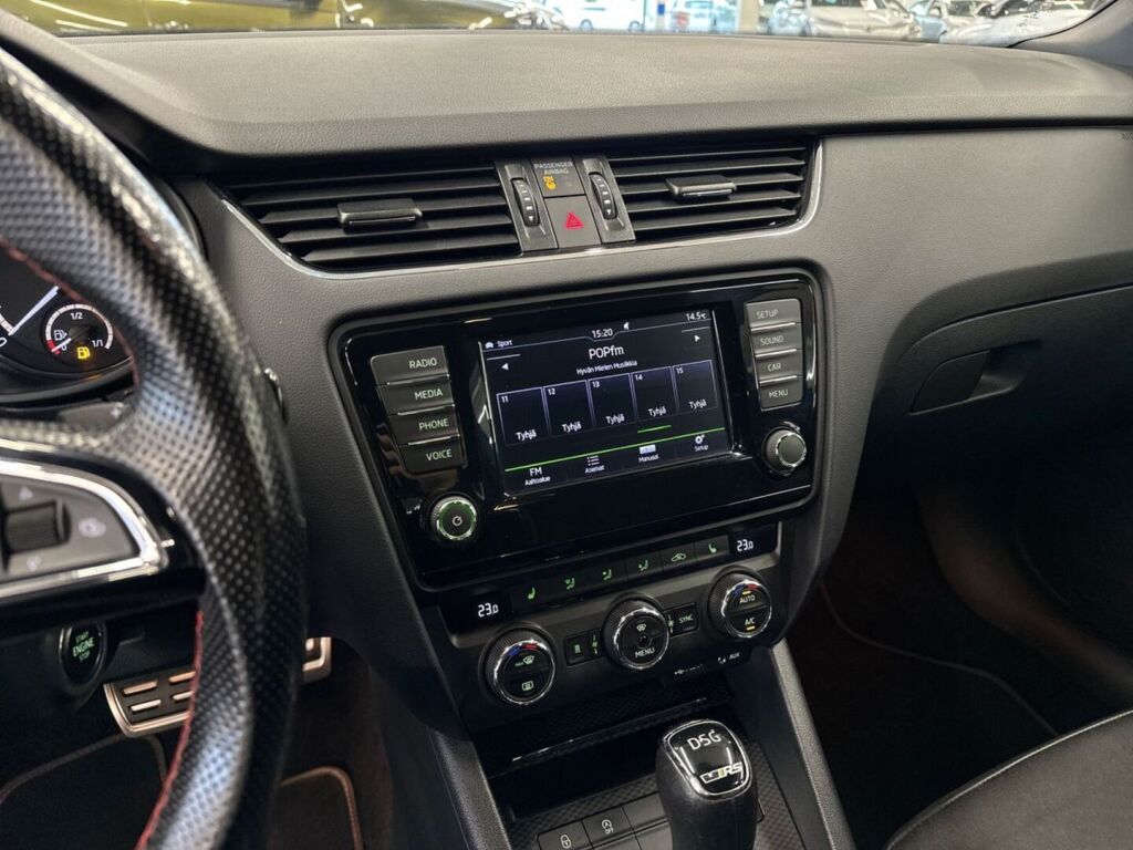 Skoda Octavia 2017 Sininen