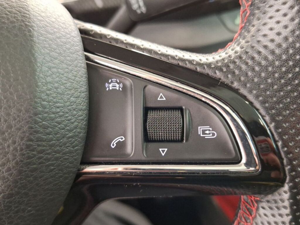 Skoda Fabia 2017 Valkoinen