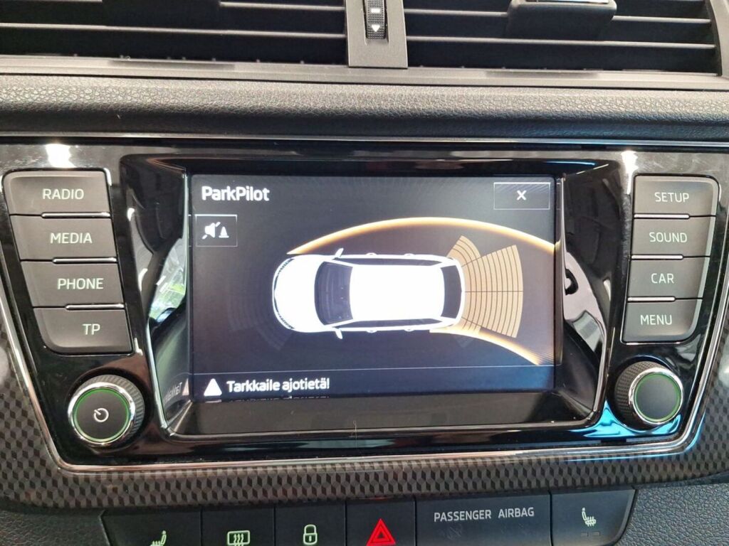 Skoda Fabia 2017 Valkoinen