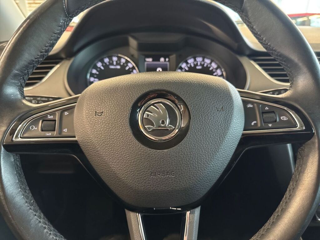 Skoda Octavia 2017 Valkoinen