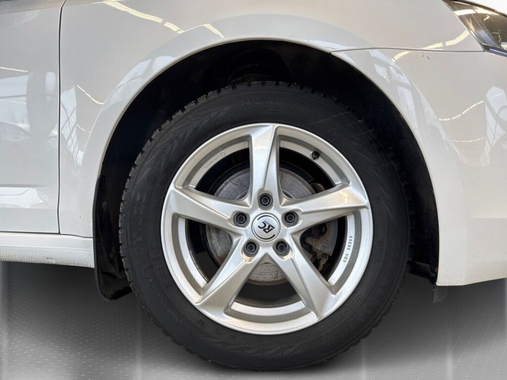 Skoda Octavia 2017 Valkoinen