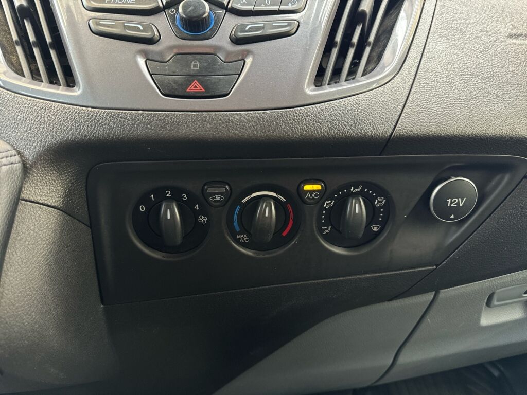 Ford Transit Custom 2017 Musta