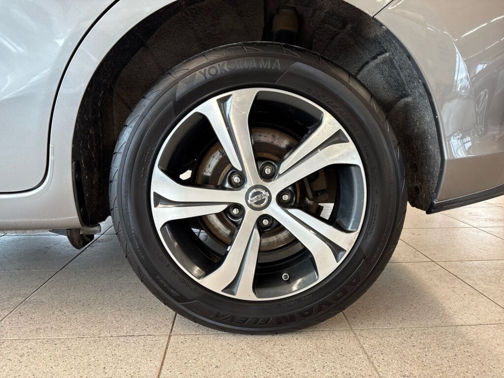 Nissan Pulsar 2017 Harmaa