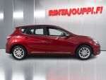 Nissan Pulsar 2017 Punainen