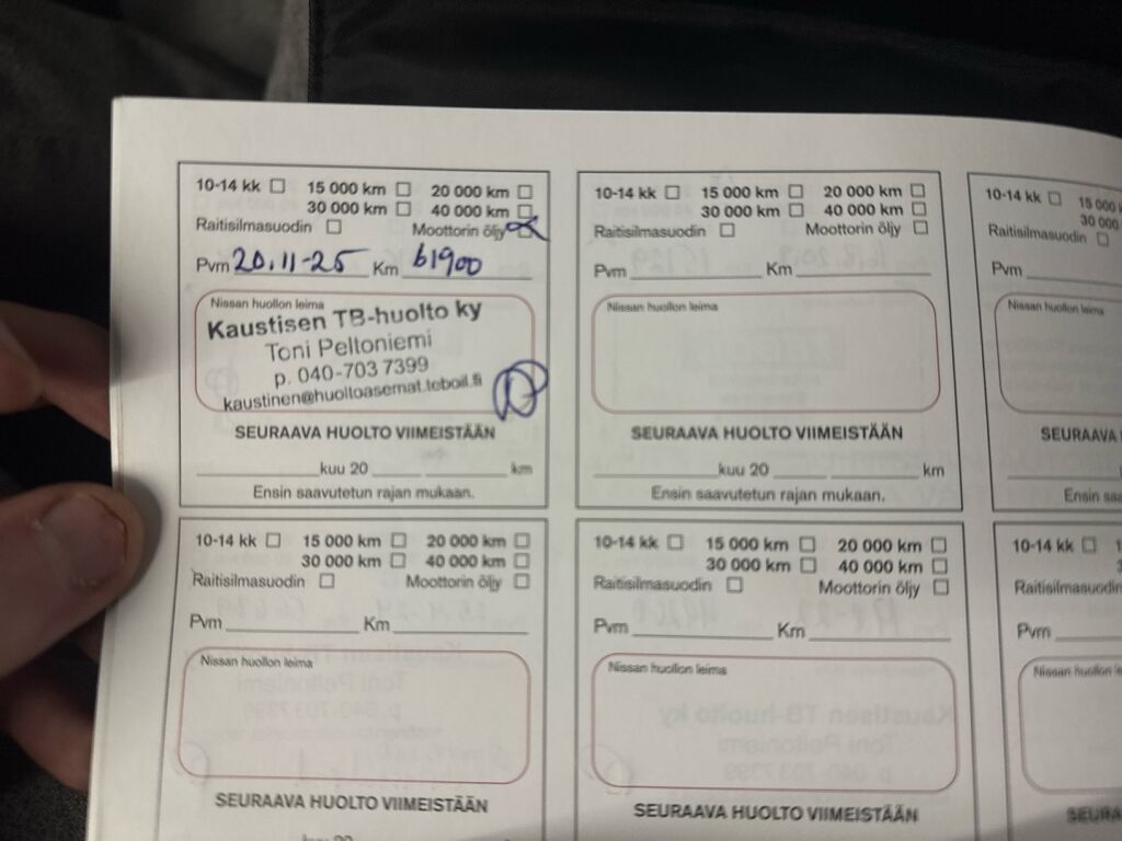 Nissan Pulsar 2017 Punainen